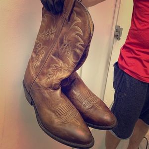 Tony lama cowboy boots
